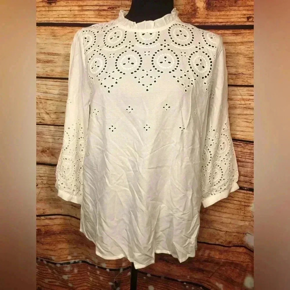 VENUS Lascana Women’s White Eyelet Top size 4 NWOT - Picture 4 of 15